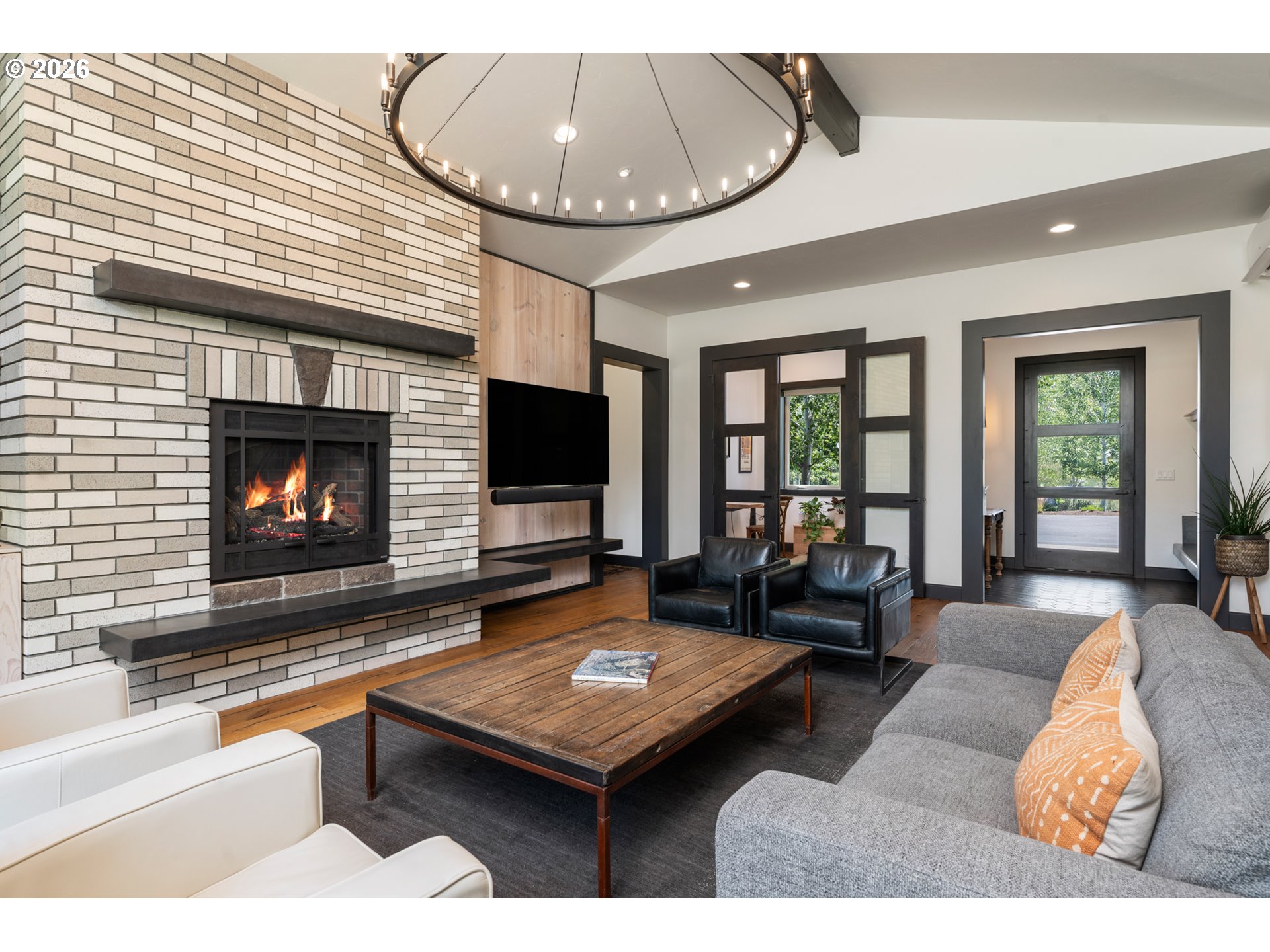 61341 Southwest Bonneville Loop Bend, OR 97702 - Photo 6 of 48