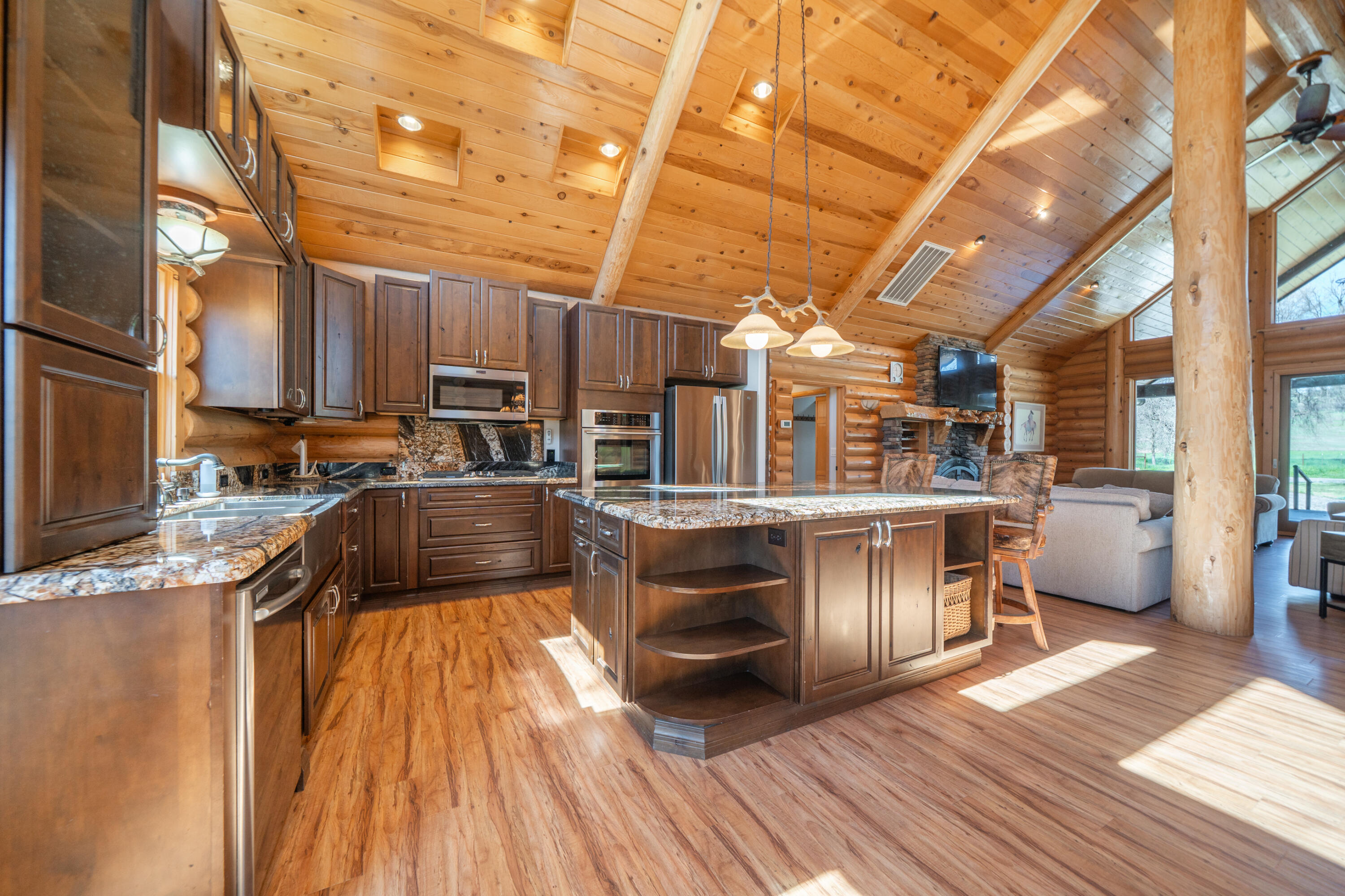 11875 Oak Run Road Oak Run, CA 96069 - Photo 12 of 127 11875 Oak Run Rd-27