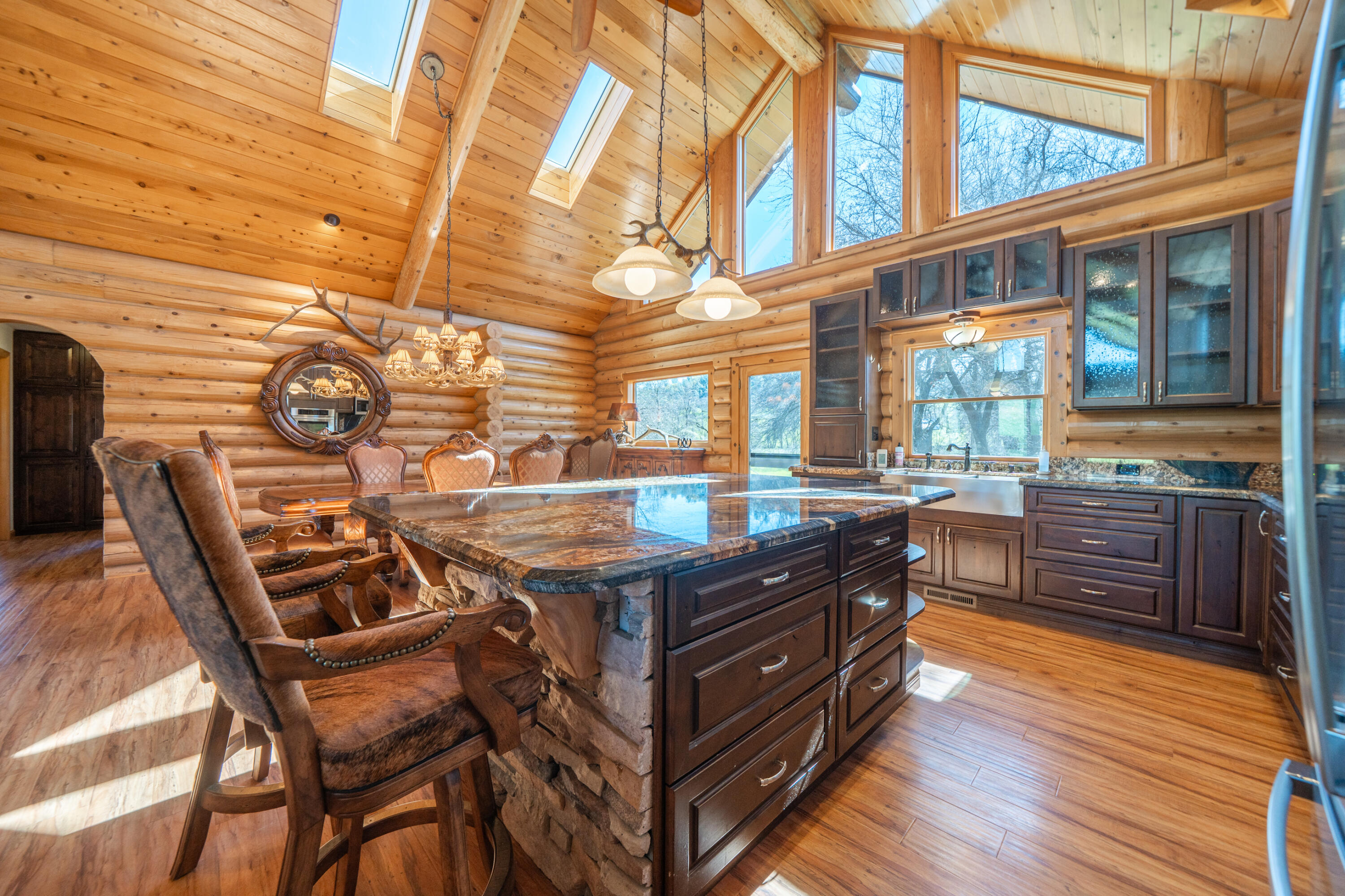 11875 Oak Run Road Oak Run, CA 96069 - Photo 13 of 127 a room with chairs and window