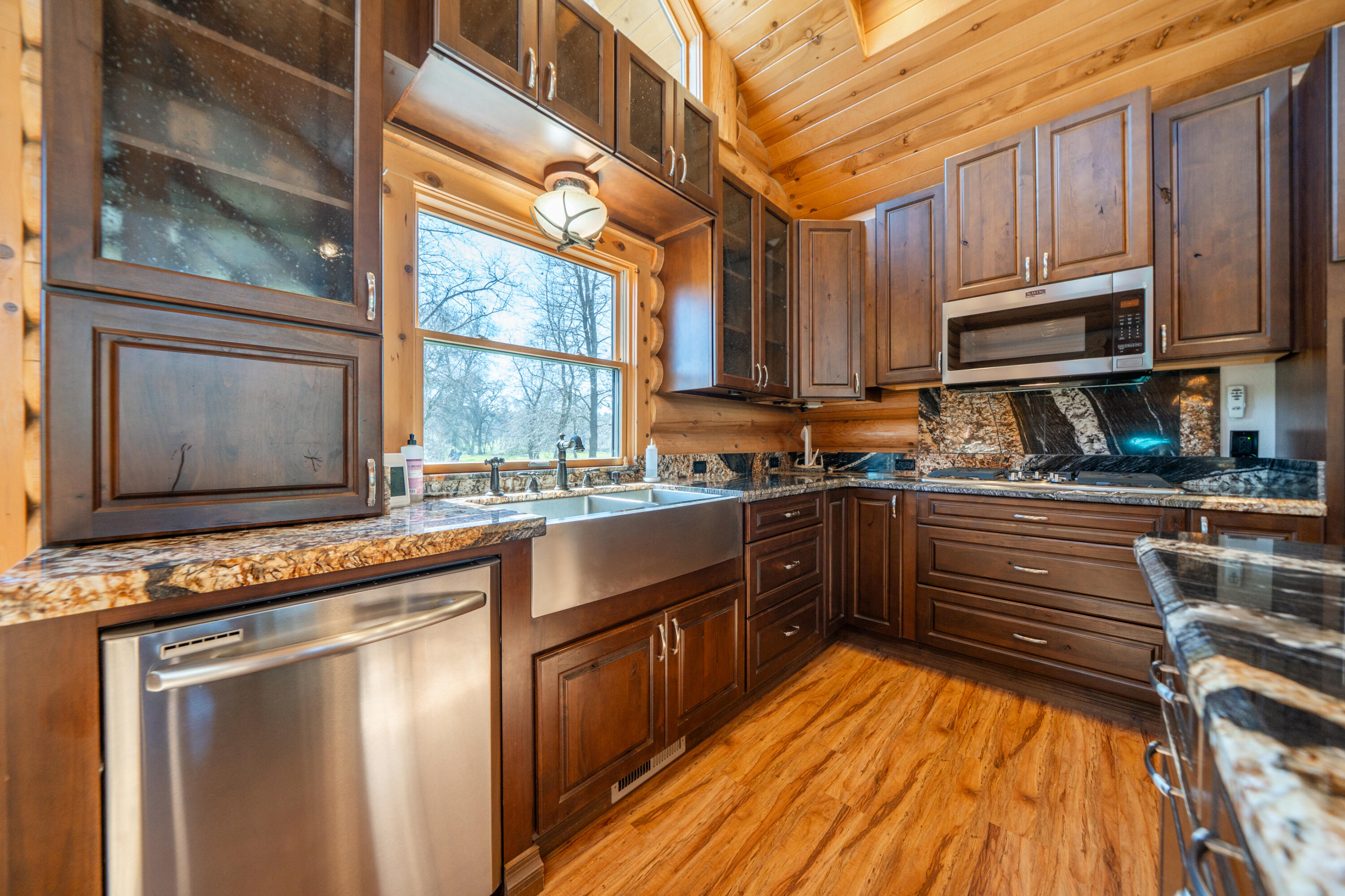 11875 Oak Run Road Oak Run, CA 96069 - Photo 17 of 127 11875 Oak Run Rd-32