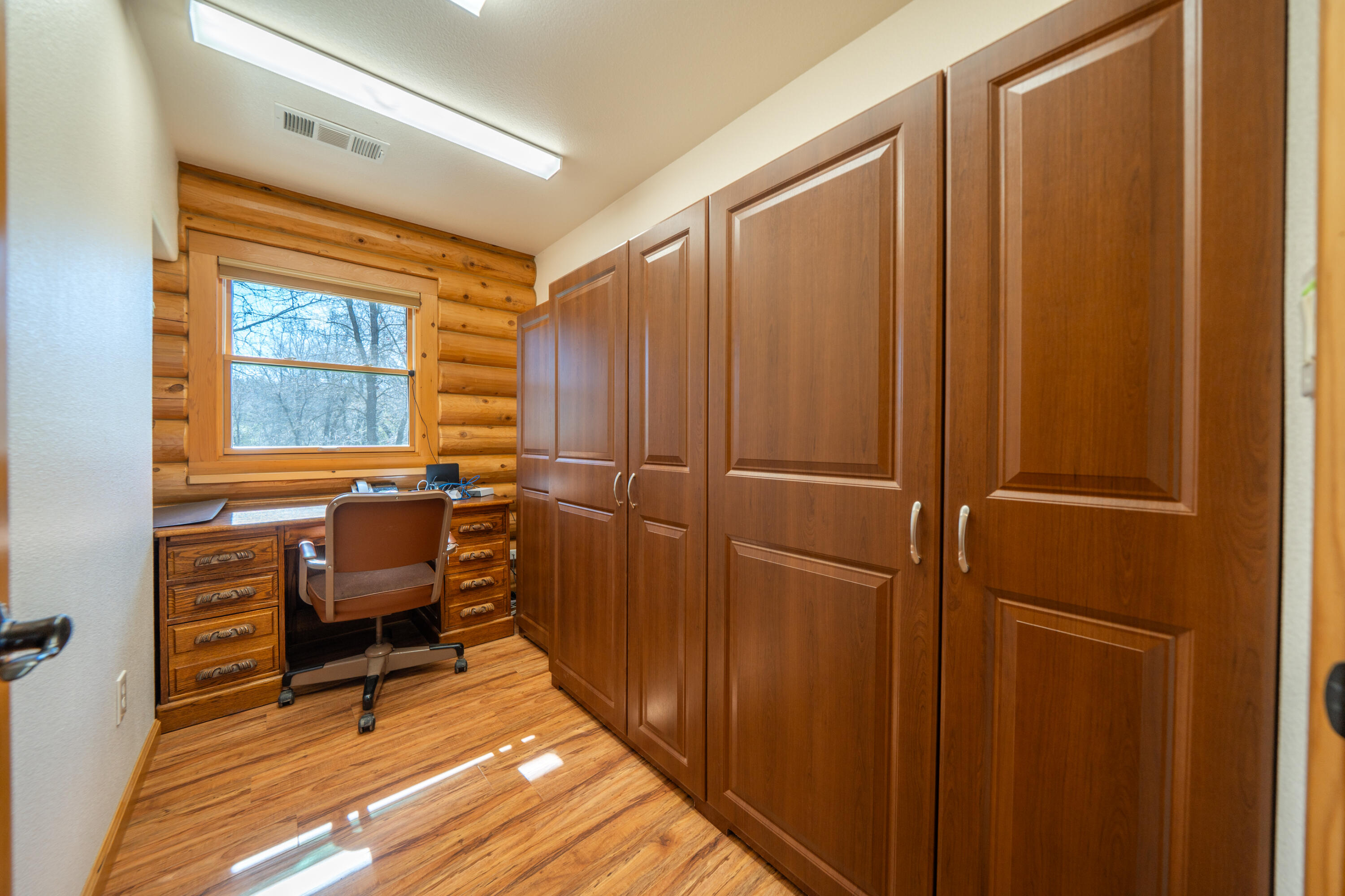 11875 Oak Run Road Oak Run, CA 96069 - Photo 24 of 127 11875 Oak Run Rd-40
