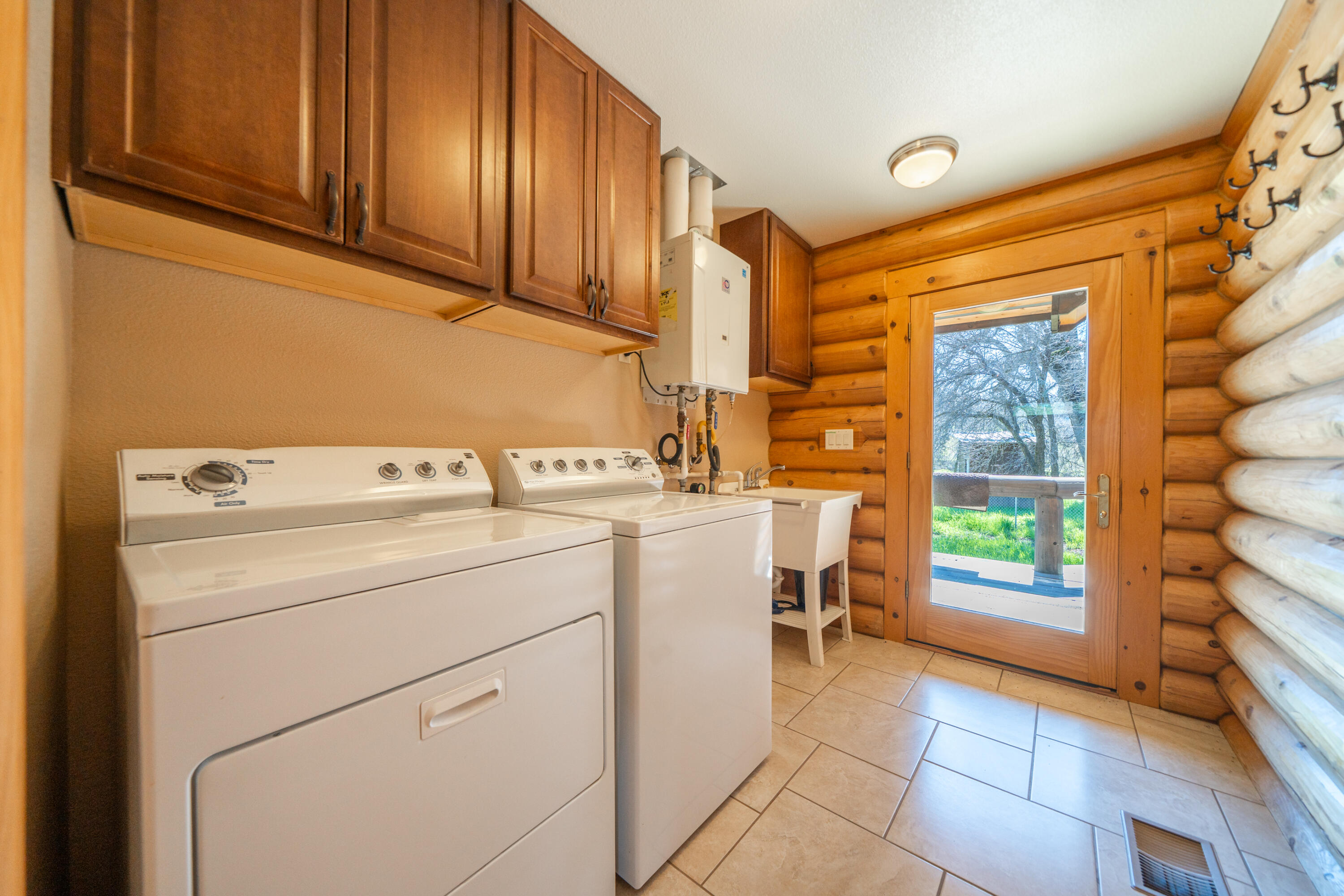 11875 Oak Run Road Oak Run, CA 96069 - Photo 32 of 127 11875 Oak Run Rd-48