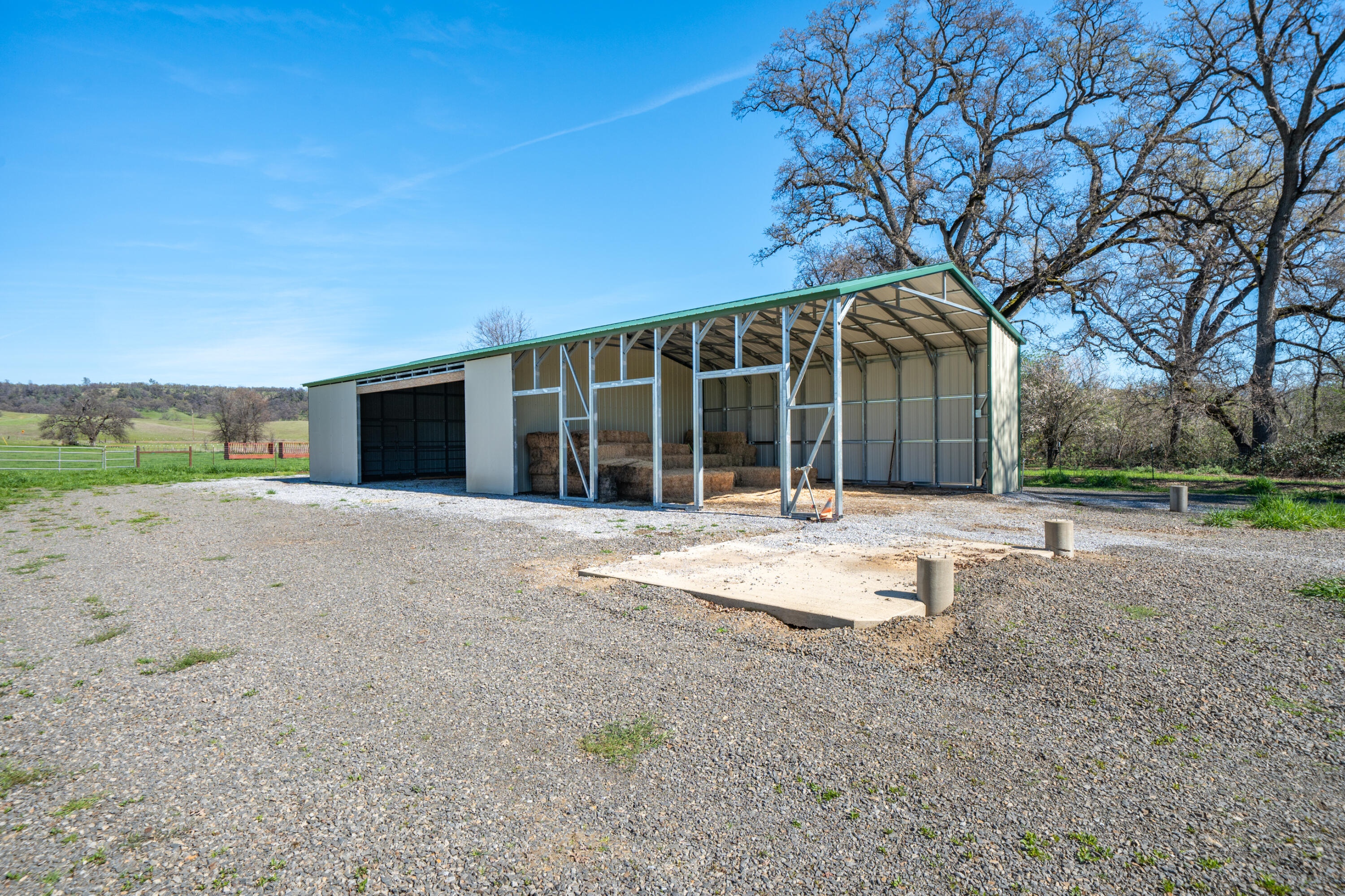 11875 Oak Run Road Oak Run, CA 96069 - Photo 58 of 127 a view of a house with backyard and trees