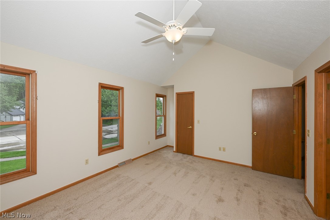 8460 Old Post Road Olmsted Falls, OH 44138 - Photo 27 of 48
