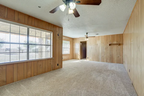 $300,000 | 1651 Bear Road, Levelland, TX 79336
