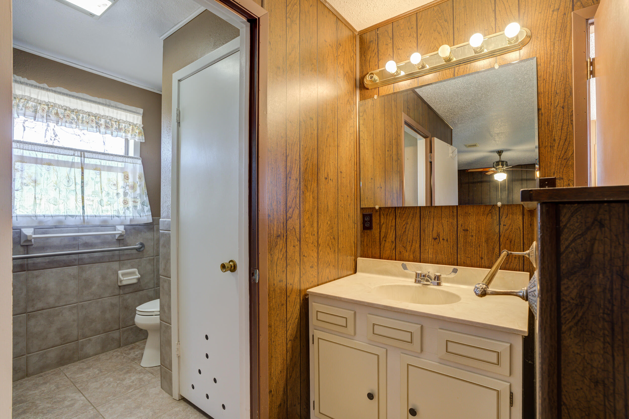 1651 Bear Road Levelland, TX 79336 - Photo 32 of 57 DSC01048_49_50_51_52