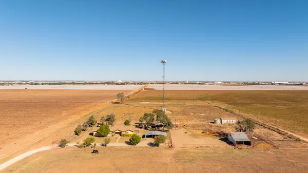 $300,000 | 1651 Bear Road, Levelland, TX 79336