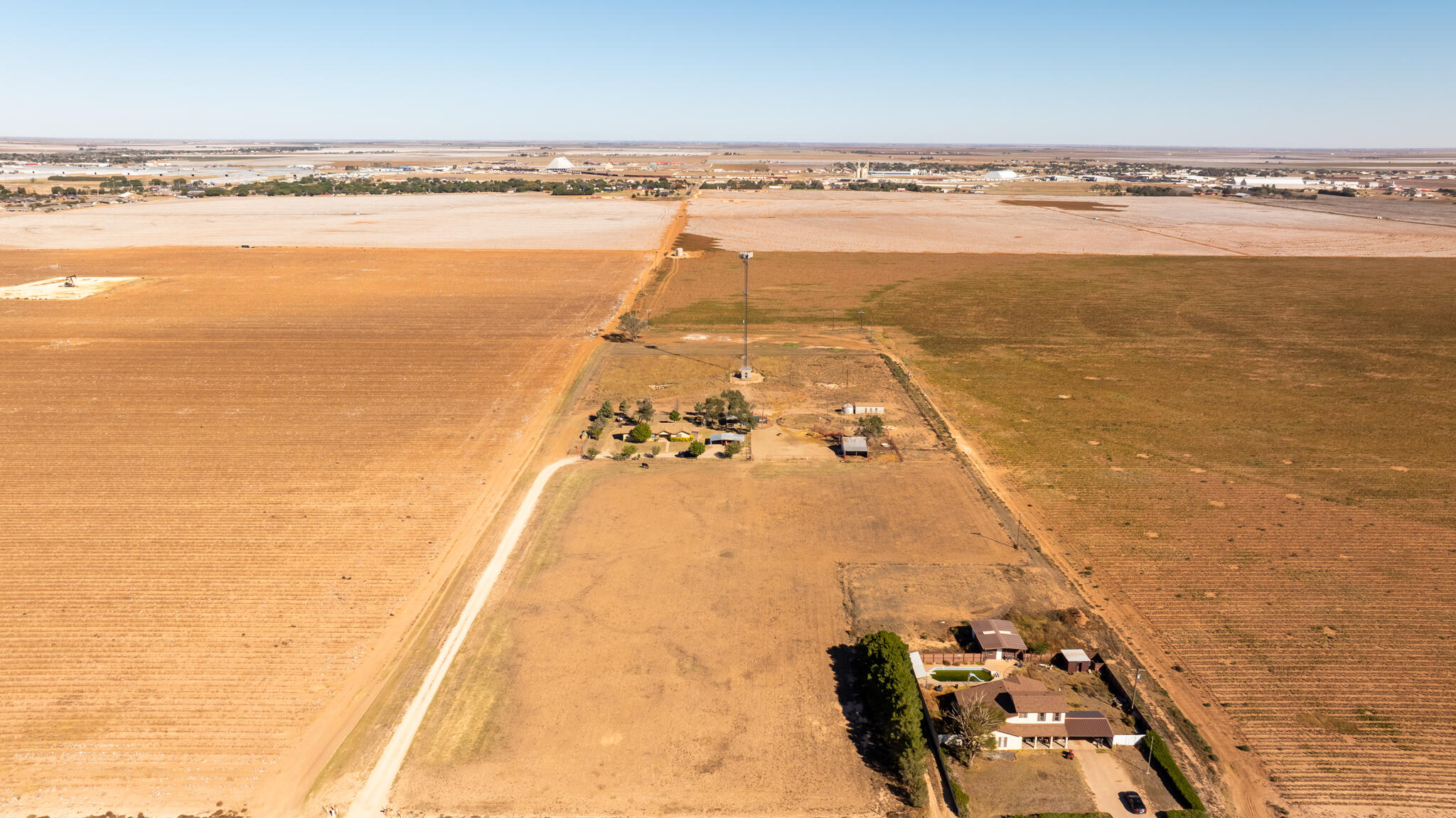 1651 Bear Road Levelland, TX 79336 - Photo 49 of 57 DJI_20251028151836_0006_D