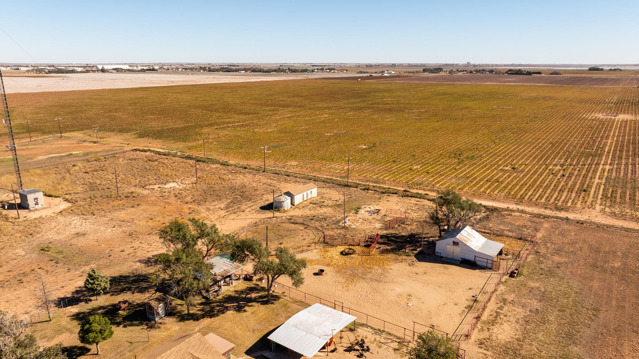 1651 Bear Road Levelland, TX 79336 - Photo 50 of 57 DJI_20251028151956_0009_D