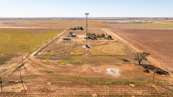 $300,000 | 1651 Bear Road, Levelland, TX 79336