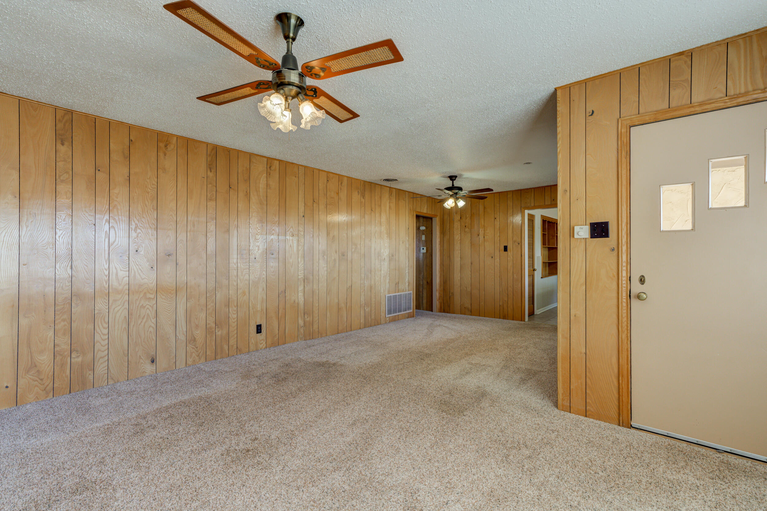 1651 Bear Road Levelland, TX 79336 - Photo 8 of 57 DSC00988_89_90_91_92