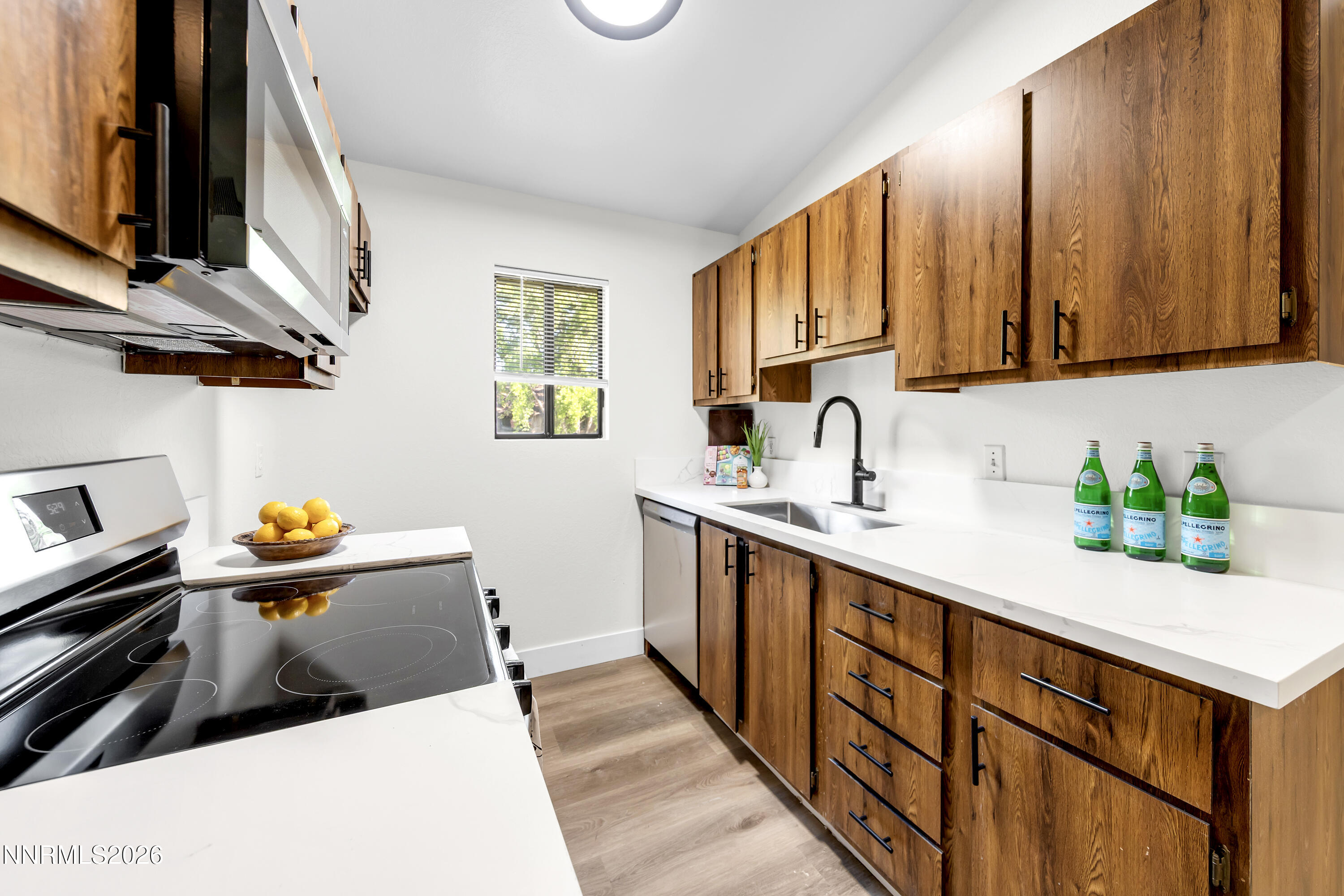 4548 Matich Drive Reno, NV 89502 - Photo 8 of 36 Matich4548-007