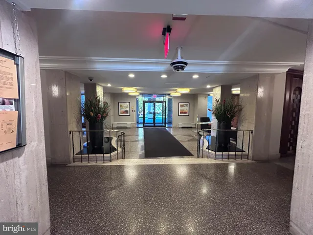 $1,700 | 1111 University Boulevard West, Unit 1411A, Silver Spring, MD 20902