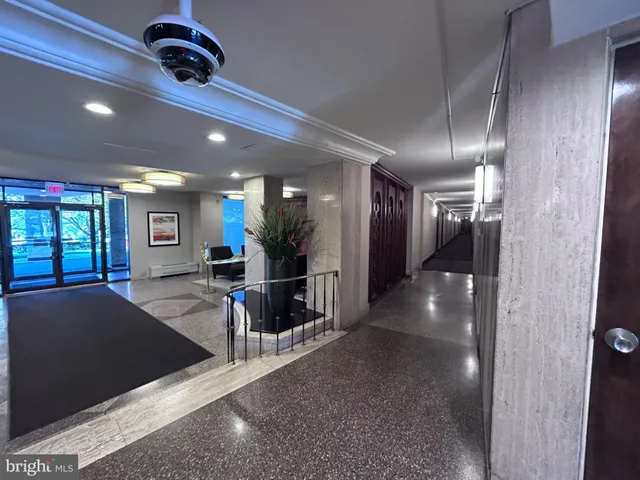 $1,700 | 1111 University Boulevard West, Unit 1411A, Silver Spring, MD 20902