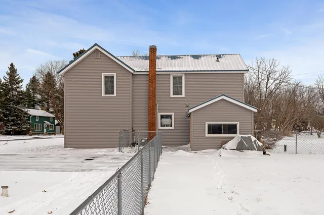 $199,900 | W8249 Main Street, Holland, WI 54636