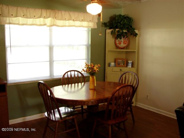 6309 Adams Road Macclenny, FL 32063 - Photo 3 of 14 Dining area