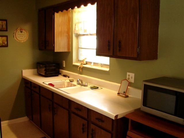 6309 Adams Road Macclenny, FL 32063 - Photo 4 of 14 kitchen