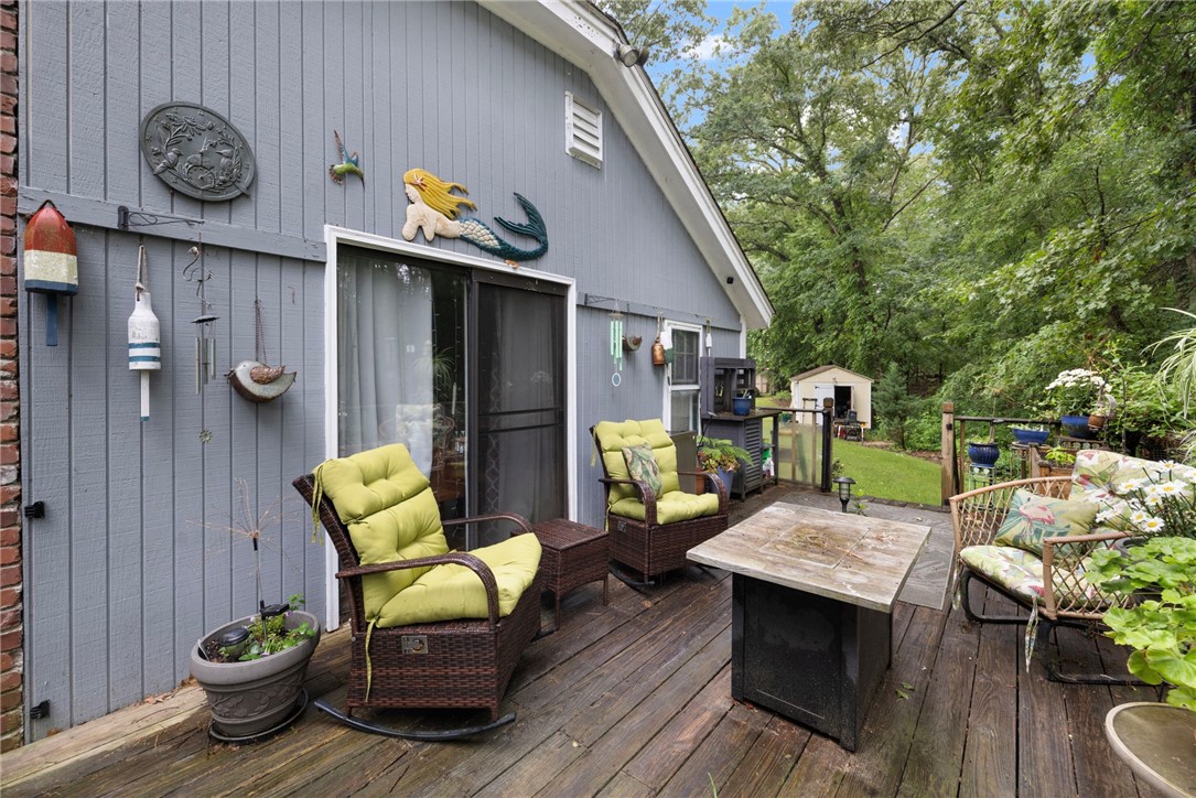 29 Weaver Road Johnston, RI 02919 - Photo 12 of 17