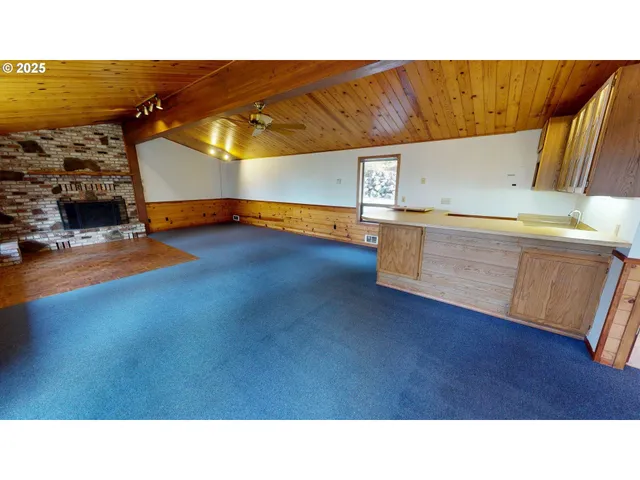 $980,000 | 95107 Welsh Drive, Gold Beach, OR 97444