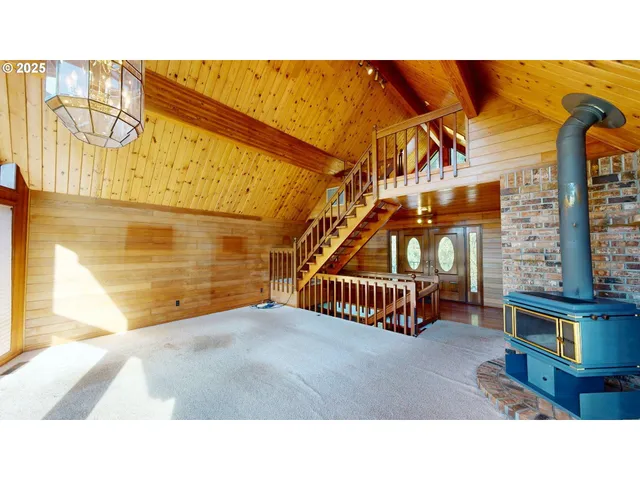 a black and white photo of a house