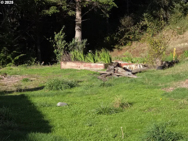 $980,000 | 95107 Welsh Drive, Gold Beach, OR 97444