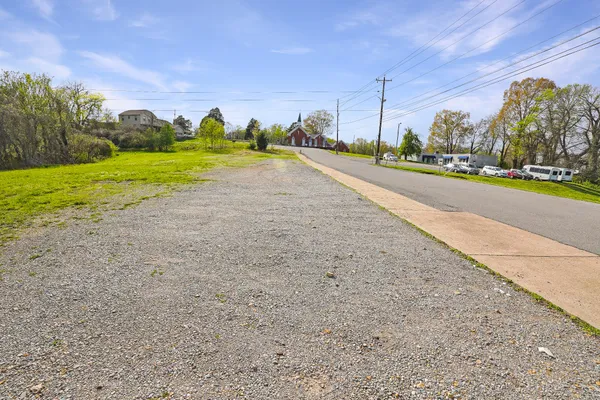 $171,000 | 1 Church Street, Dover, TN 37058