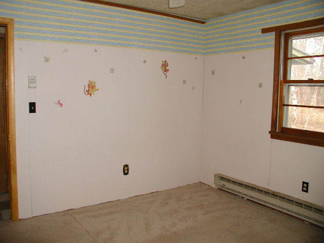 1905 Valley Road Effort, PA 18330 - Photo 5 of 8 Bedroom 2