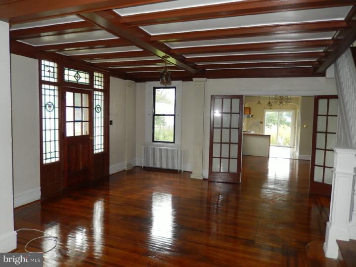 6910 Rising Sun Avenue Philadelphia, PA 19111 - Photo 6 of 19 Gallery Image 6