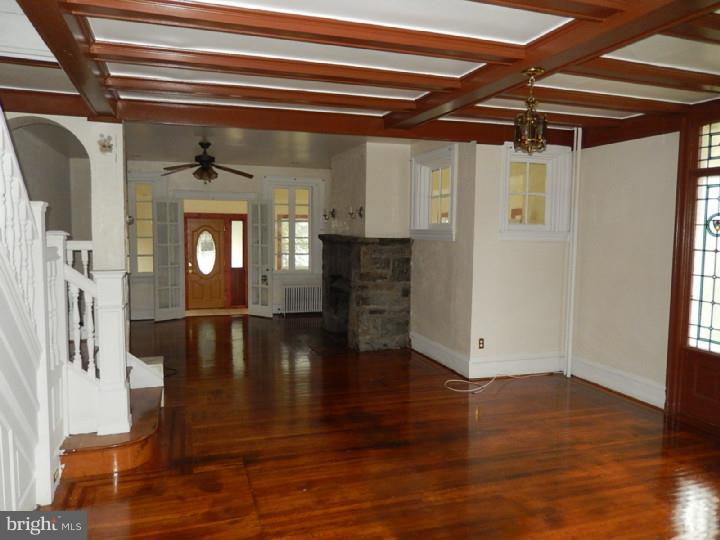 6910 Rising Sun Avenue Philadelphia, PA 19111 - Photo 7 of 19 Gallery Image 7
