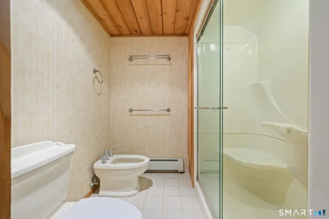 $2,600 | 165 Crooked S Road, Unit A, Stafford, CT 06076