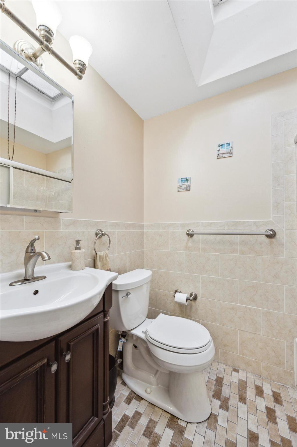 1841 Farrington Road Philadelphia, PA 19151 - Photo 11 of 14 Gallery Image 11