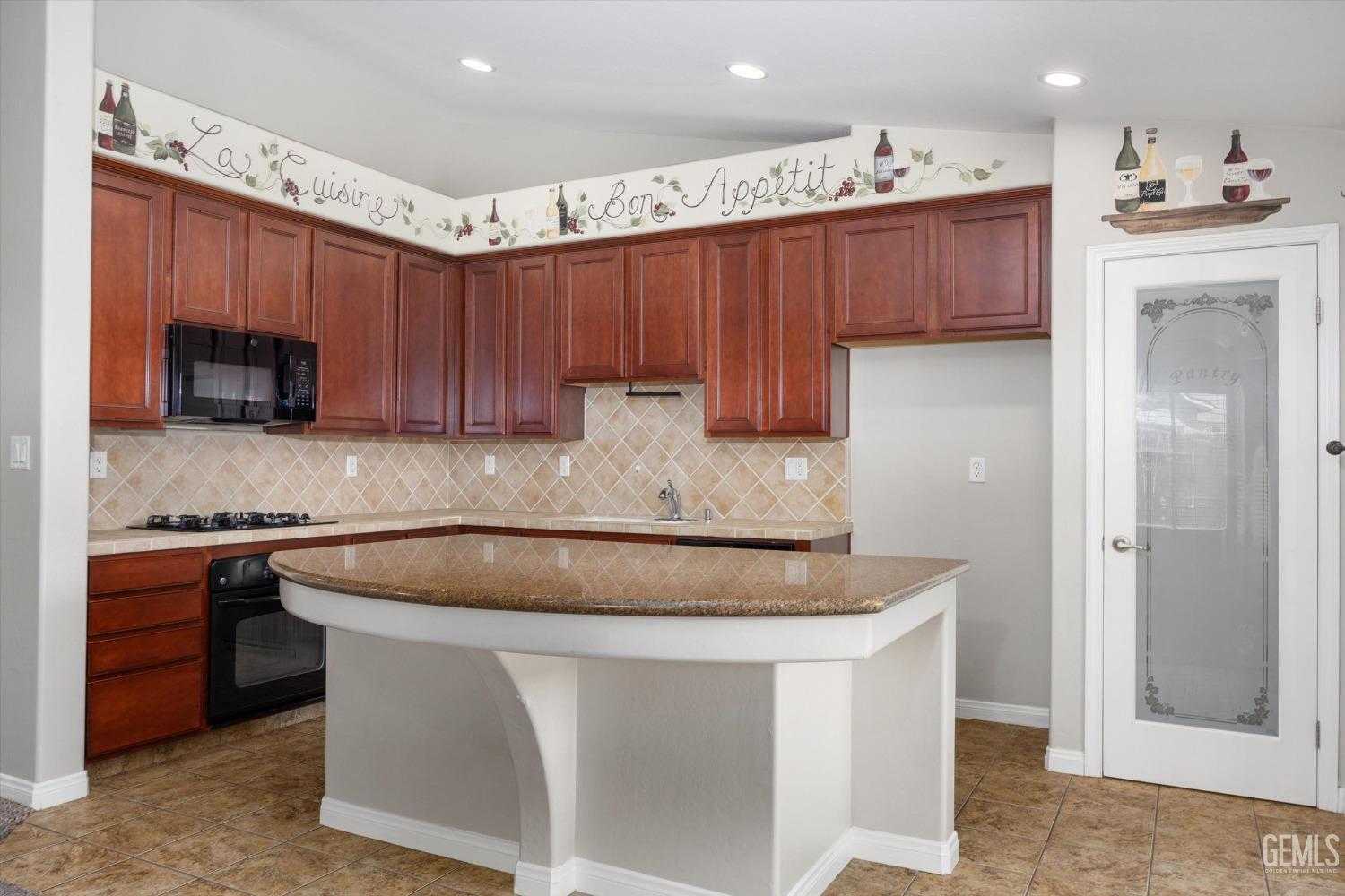 Undisclosed Address Bakersfield, CA 93314 - Photo 11 of 35