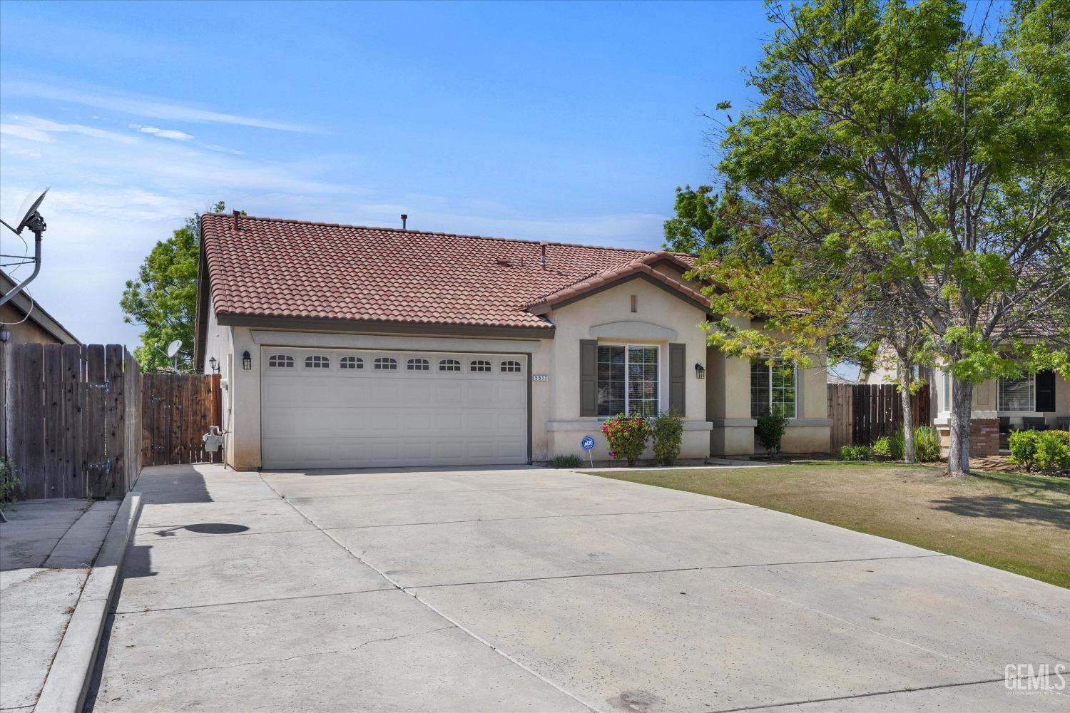 Undisclosed Address Bakersfield, CA 93314 - Photo 3 of 35