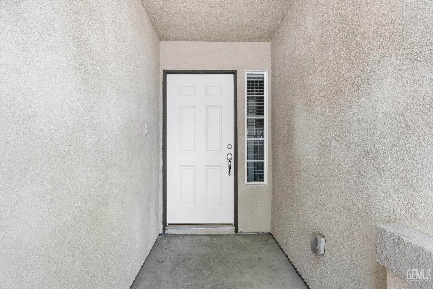 Undisclosed Address Bakersfield, CA 93314 - Photo 4 of 35