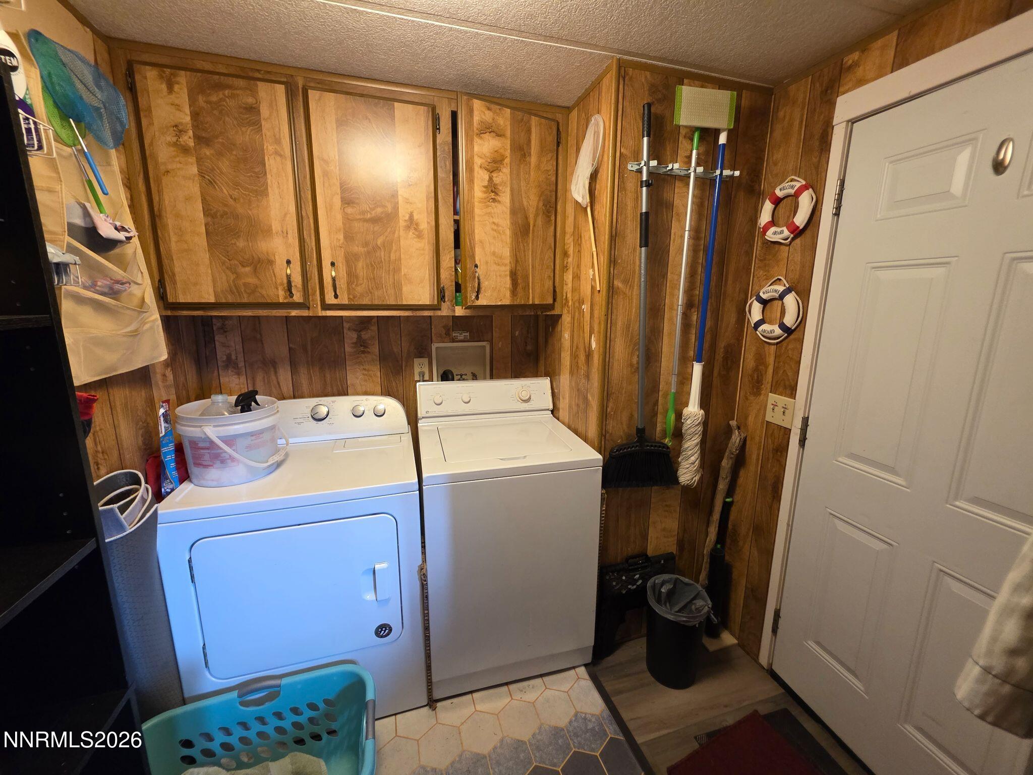 3985 Granite Way Topaz Ranch Estates, NV 89444 - Photo 17 of 34 a utility room with dryer and washer