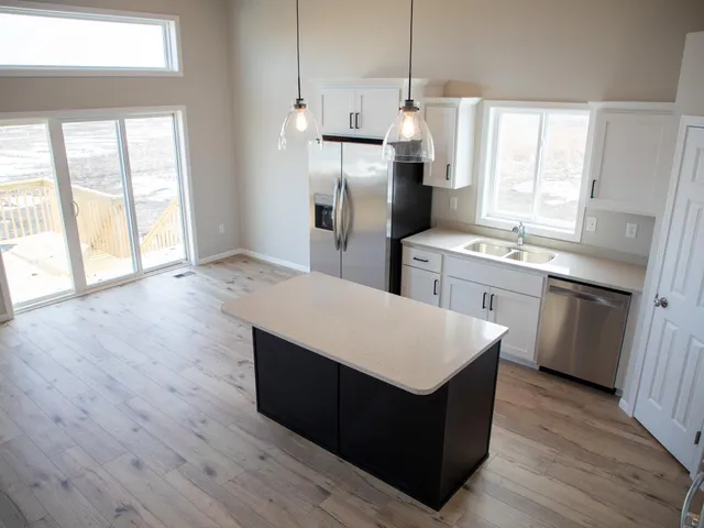 $388,248 | 212 Lionheart Drive, Horace, ND 58047