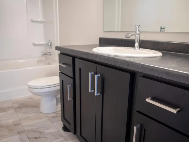 $388,248 | 212 Lionheart Drive, Horace, ND 58047