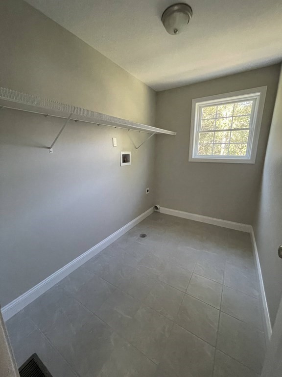 7 Hayfield Road, Unit 57 Dracut, MA 01826 - Photo 23 of 32 Gallery Image 23