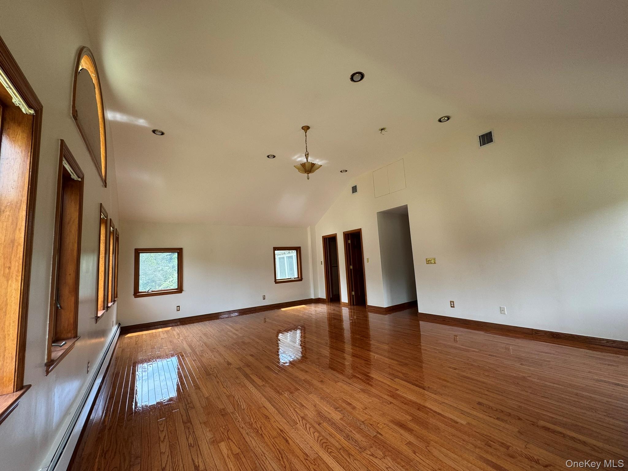227 Beverly Road Huntington Station, NY 11746 - Photo 34 of 39