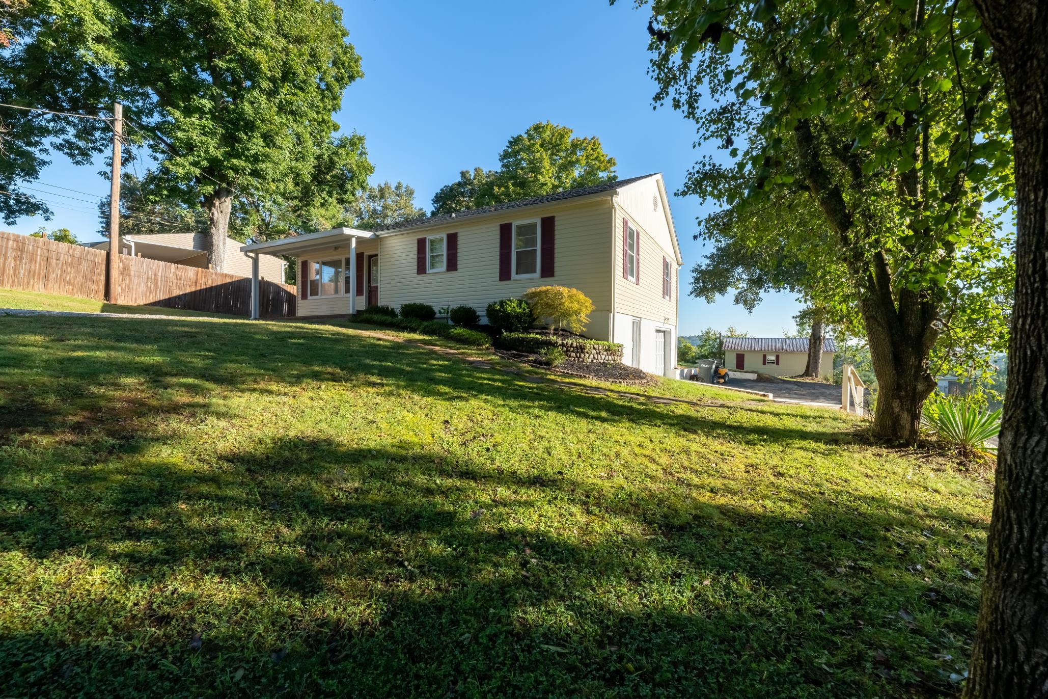 7828 Fersner Road Powell, TN 37849 - Photo 3 of 37 izduaxa