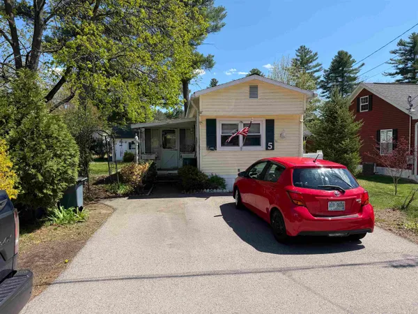 $64,900 | 5 Shadycrest Drive, Nashua, NH 03062