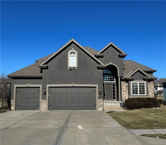 $649,000 | 11130 North Brooklyn Avenue, Kansas City, MO 64155