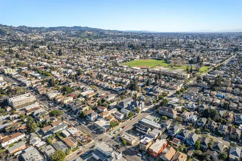 $975,000 | 6320 Shattuck Avenue, Oakland, CA 94609