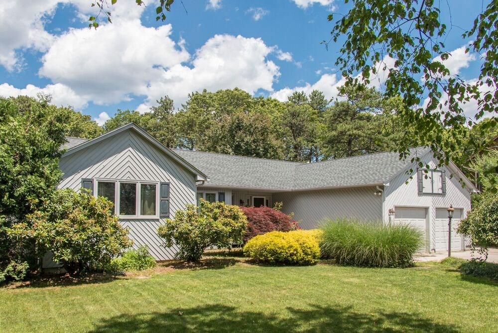 19 Club House Road Coventry, RI 02816 - Photo 1 of 24 Gallery Image 1