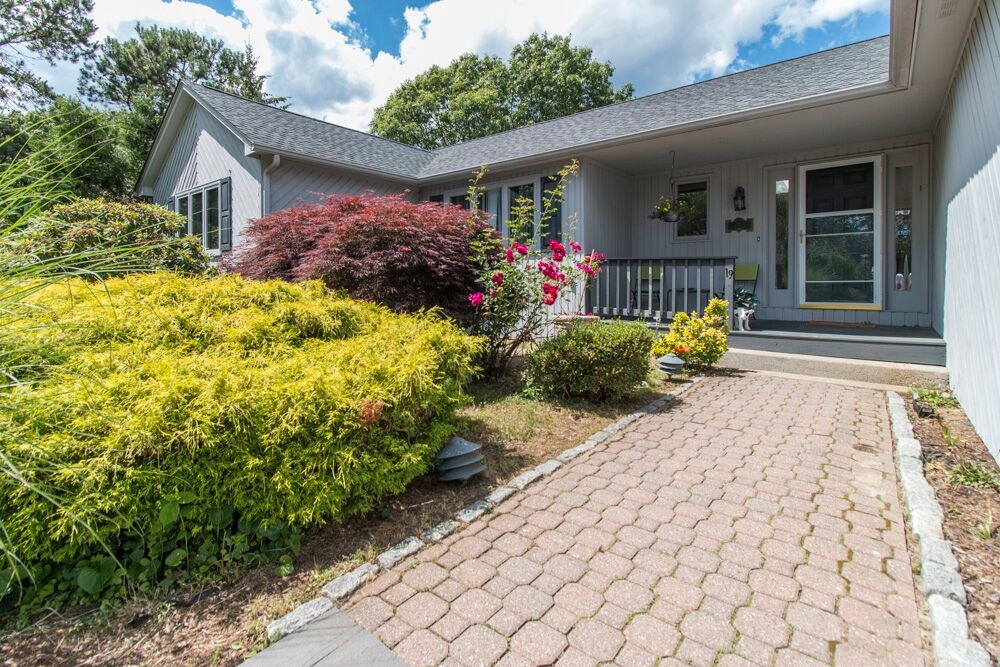 19 Club House Road Coventry, RI 02816 - Photo 3 of 24 Gallery Image 3