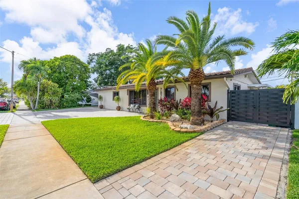 $829,999 | 7875 Northwest 174th Terrace, Hialeah, FL 33015