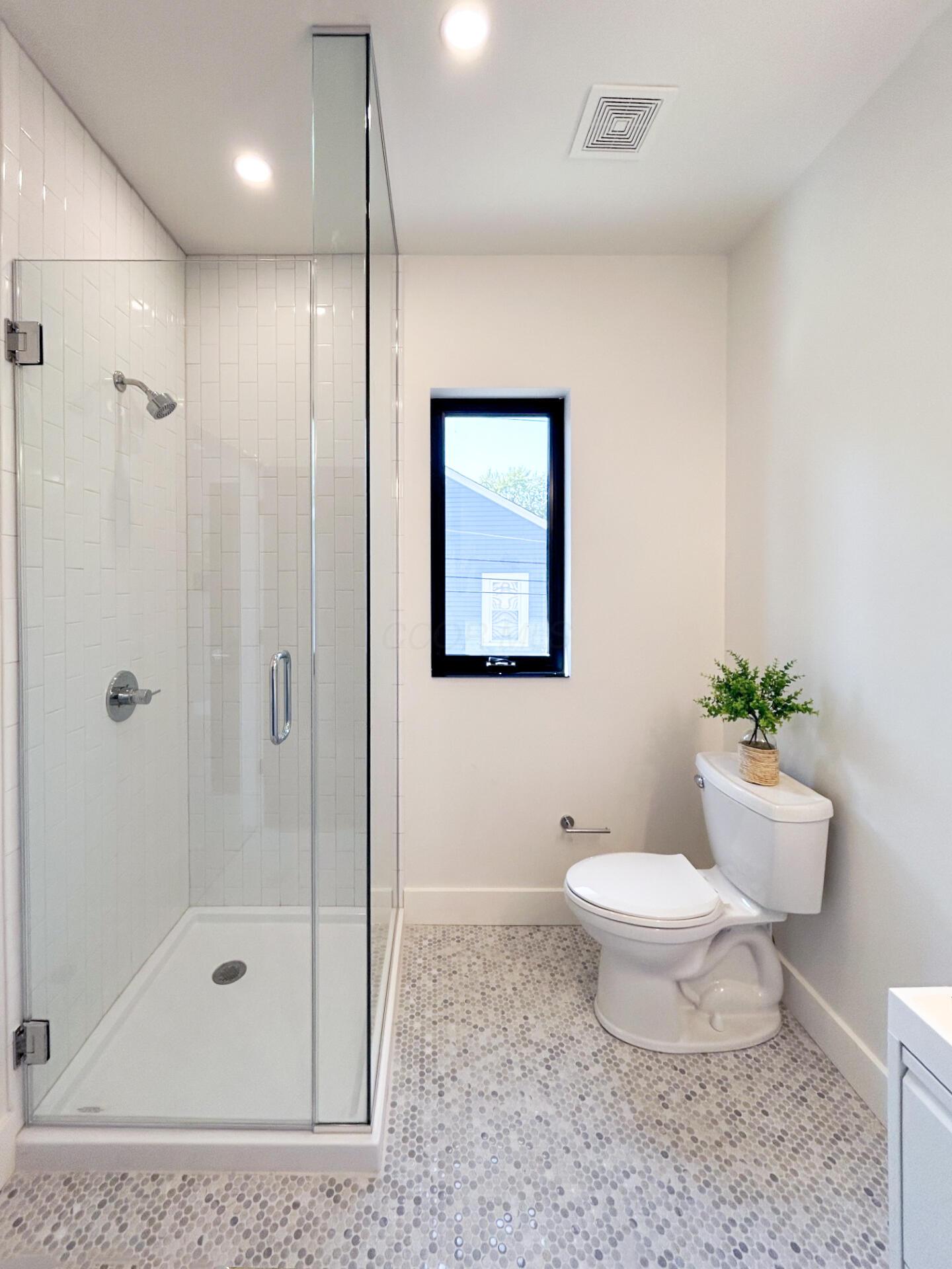 580 Crestview Road Columbus, OH 43202 - Photo 20 of 46 Primary bath