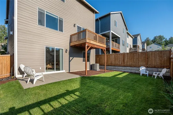 $999,950 | 28931 239th Avenue Southeast, Maple Valley, WA 98010