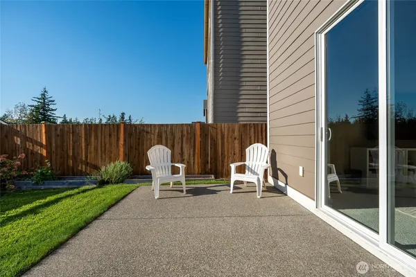 $999,950 | 28931 239th Avenue Southeast, Maple Valley, WA 98010