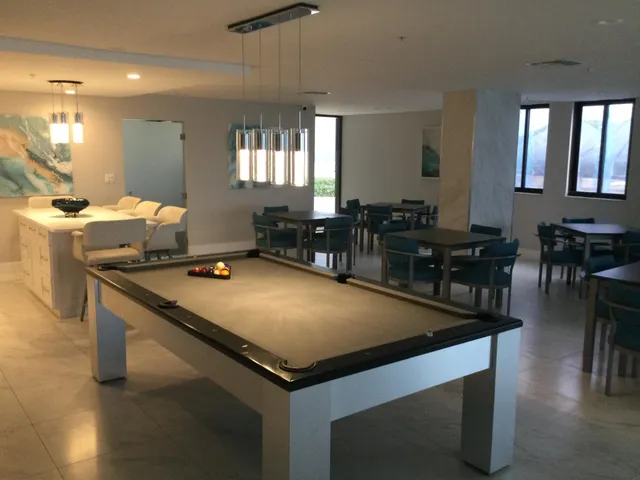 $4,100 | 5280 North Ocean Drive, Unit 5A, Singer Island, FL 33404